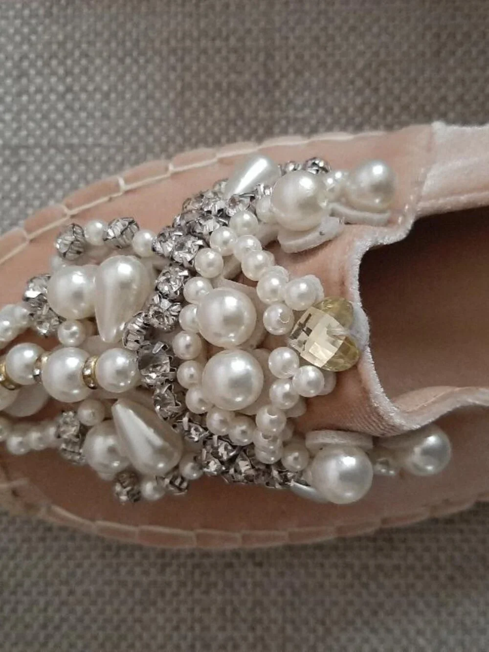 Embellished Angel Alert pearl with silver embellishments tan velvet shoes size 7